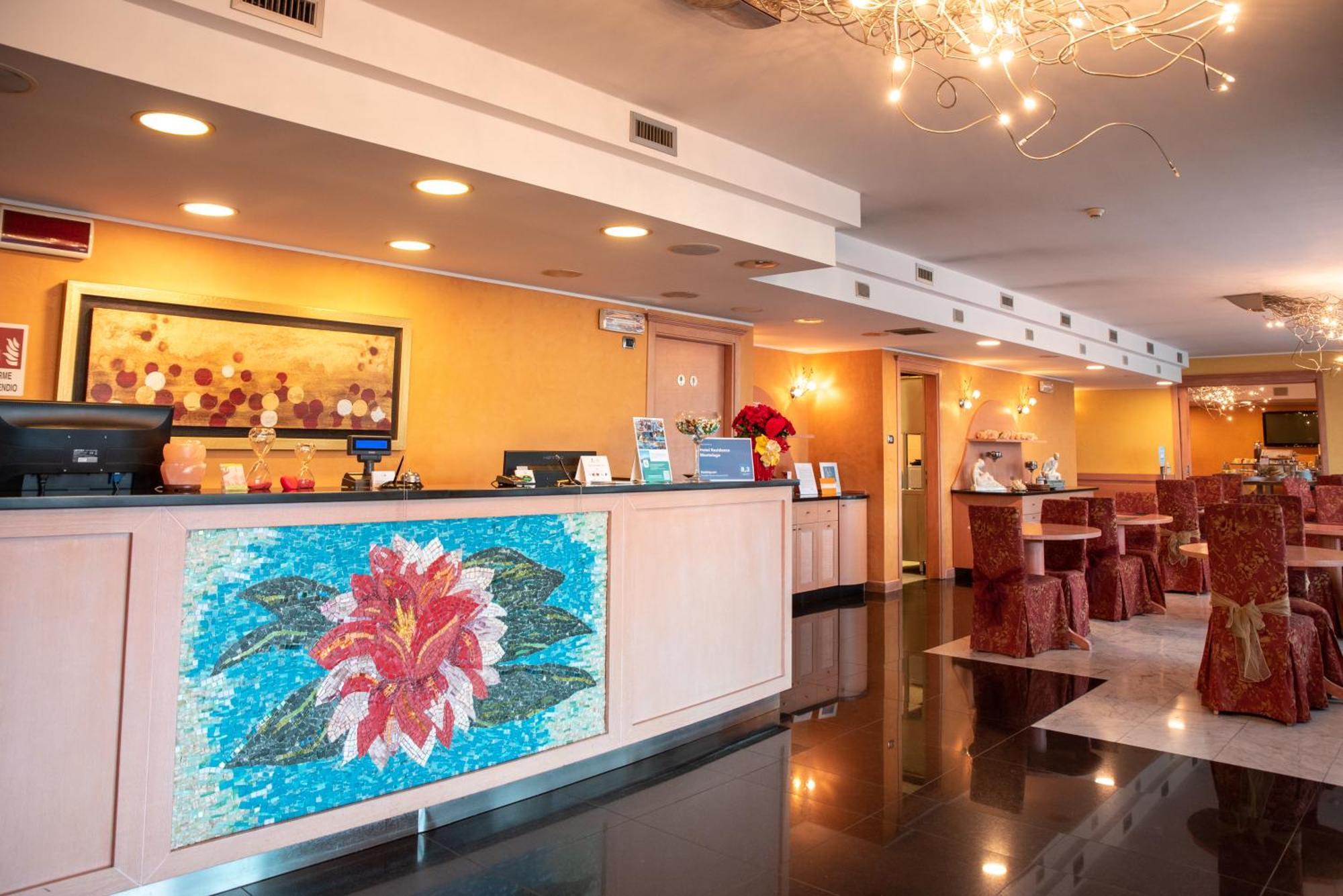 Hotel Residence Montelago Ternate  Екстериор снимка